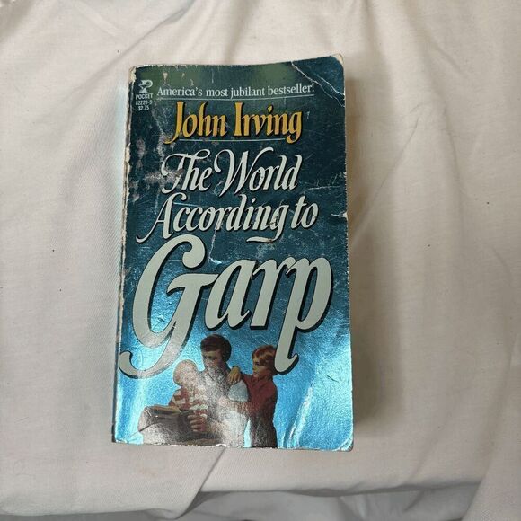 The World According to Garp by John Irving 1st Pocket Books 1979 Paperback Book - Picture 1 of 6